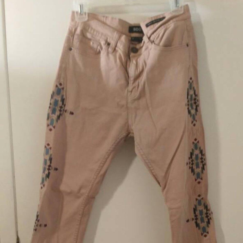 BDG Embroidered Geometric design